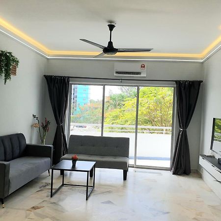 11 Cozyhome -Karaoke Pool Bbq Fishing Port Dickson Exterior photo