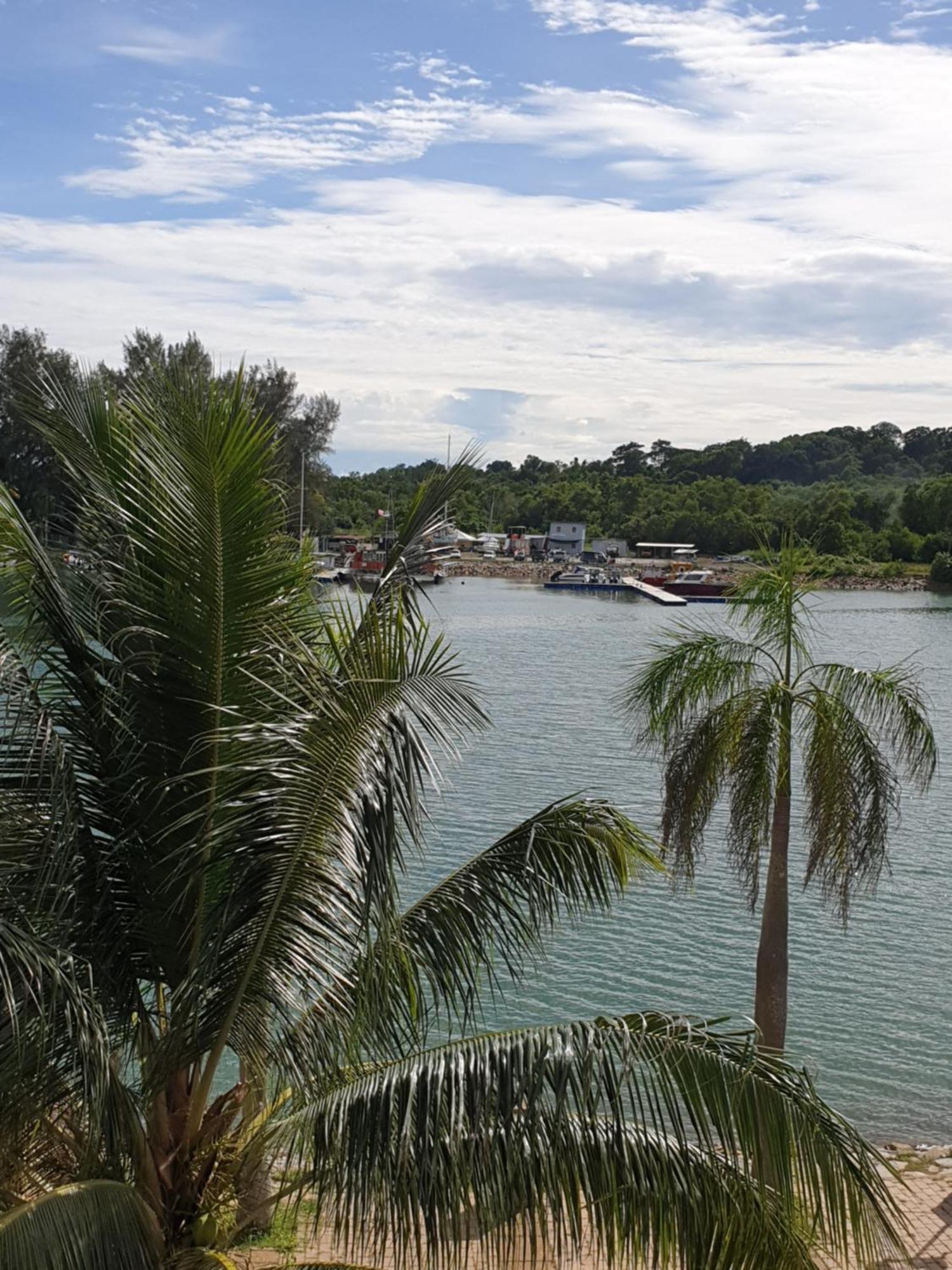 11 Cozyhome -Karaoke Pool Bbq Fishing Port Dickson Exterior photo
